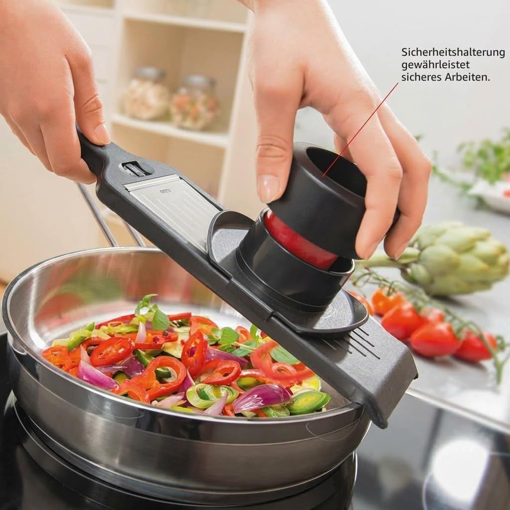 GEFU Gemüsehobel VIOLI - V-Hobel für perfekte Obst- & Gemüsescheiben und -streifen, Gemüse-Reibe mit