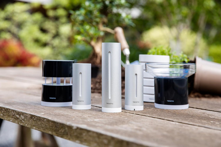 Netatmo Smarte Wetterstation mit Wandhalterung - WLAN, Funk, Innen- und Aussensensor &amp; Regenmesser F