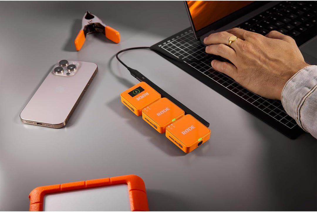 Rode Wireless GO Gen 3 Drahtloses 2-Kanal Mikrofon-Funksystem Orange mit Interview GO Handadapter Or