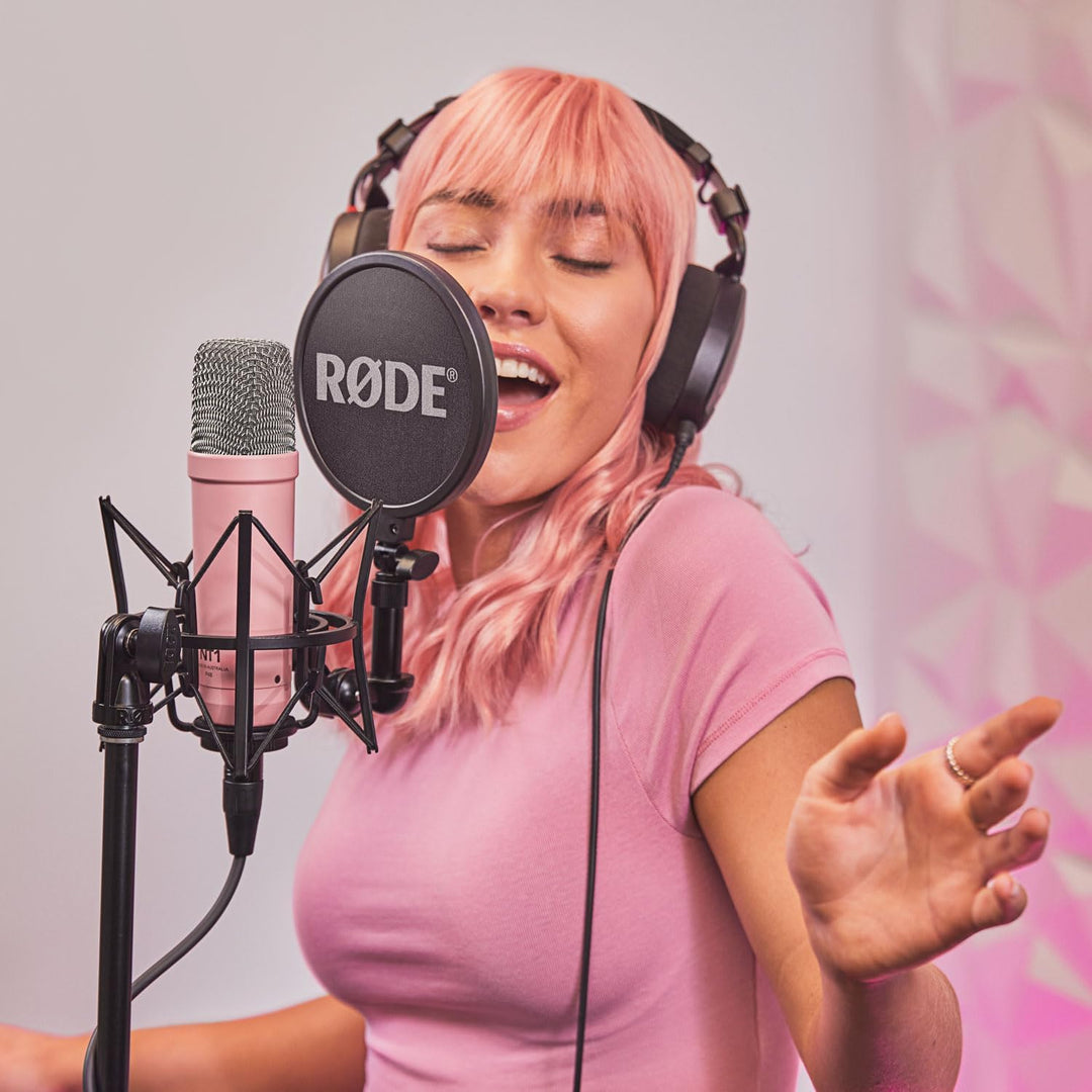 Rode NT1 Signature Pink Studio-Mikrofon + keepdrum Mikrofonständer mit Mikrofonständer Pink, mit Mik
