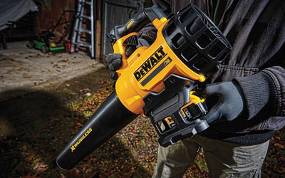 Dewalt Akku-Laubbläser DCM562PB (18 V, bürstenlos, 145 km/h Luftgeschwindigkeit, geräuscharmes Desig