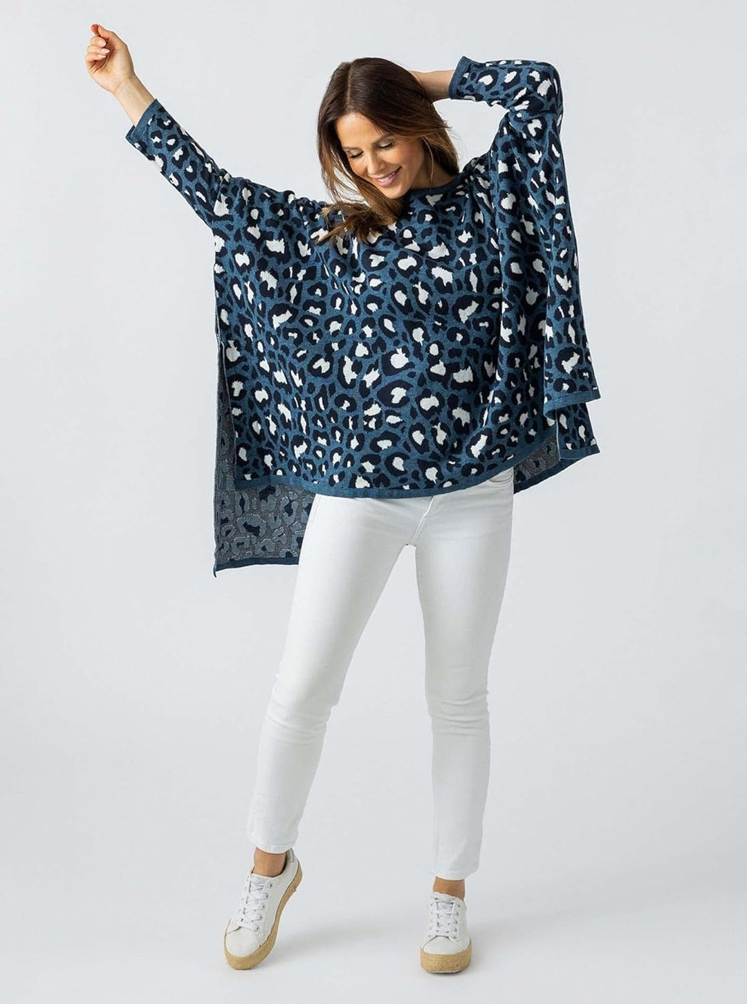 Zwillingsherz Poncho mit Baumwolle im Leo Design - Hochwertiges Cape für Damen Mädchen - XXL Umhänge