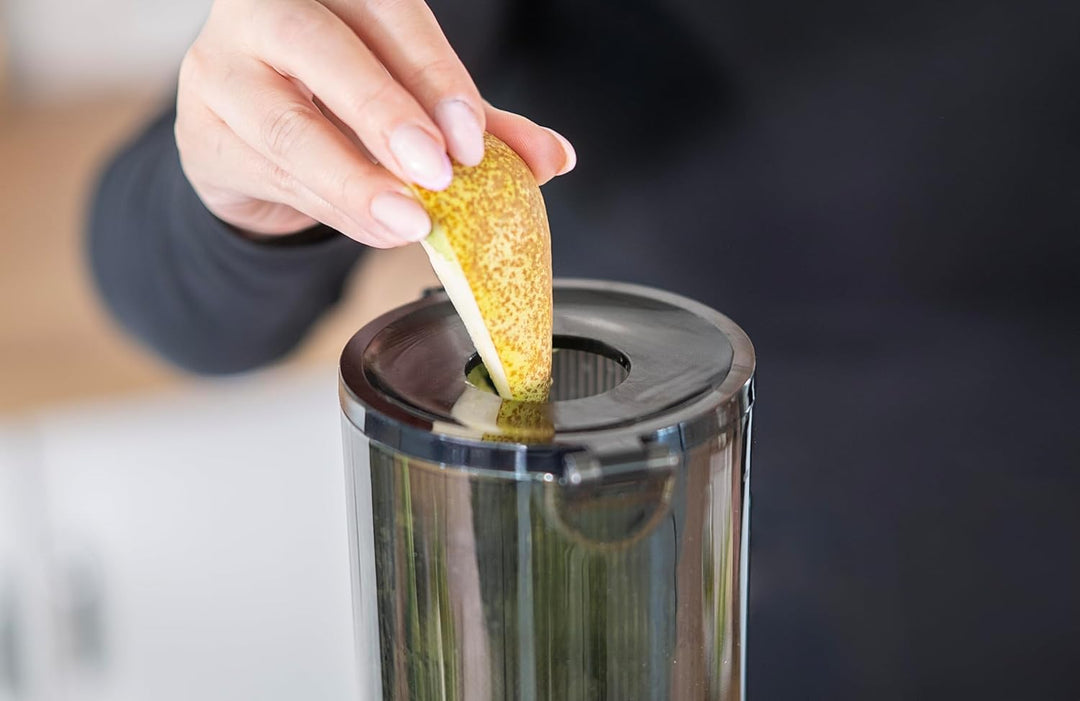 Unold 78275 Slow Juicer Sam, Entsafter mit grossem Einfüllschacht und 300W Motor für Obst, Gemüse, S