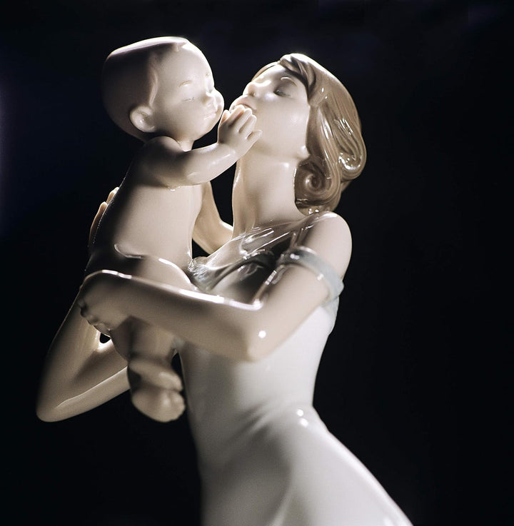 LLADRÓ Mutter Figur Bedingungslose Liebe. Mutter. Porzellan.