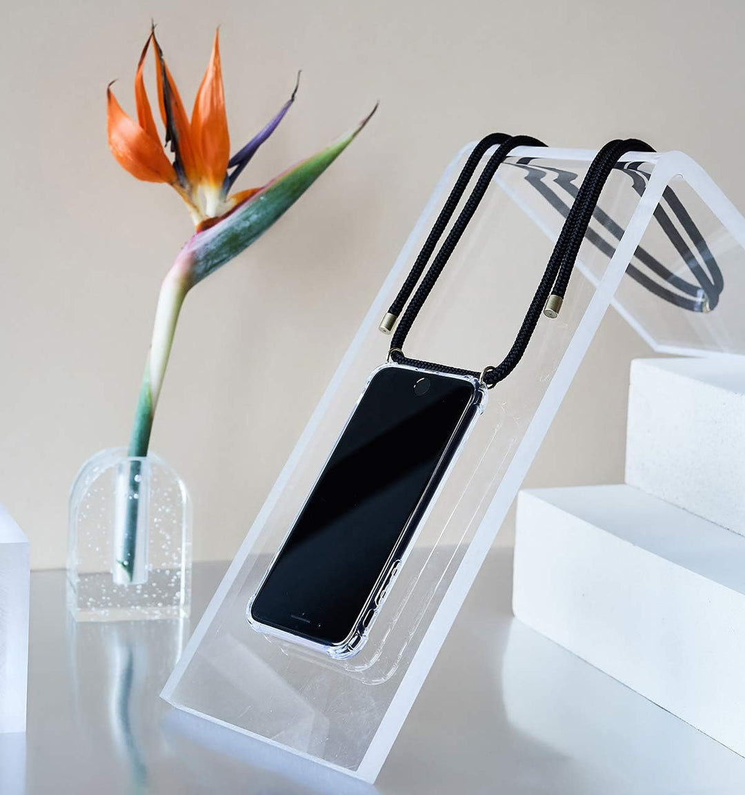 KNOK Premium Handykette für Apple iPhone 15, Schwarz, transparent, stossfest | Silikonhülle mit fest