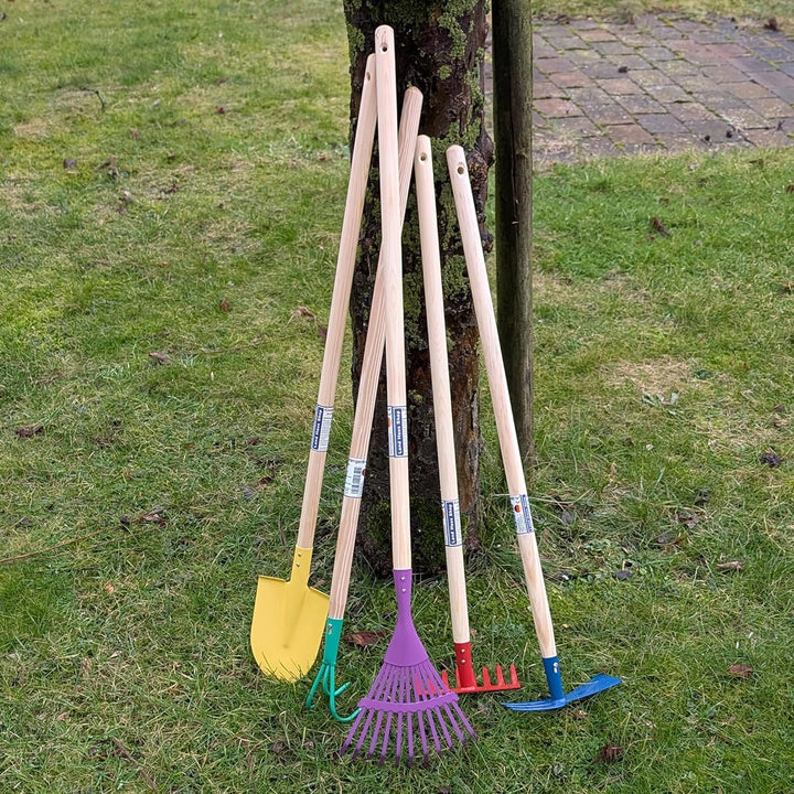 Kinder Gartengeräte Set, 5 Teile | Besen, Spaten, Harke, Rechen, Schaufel, Spielzeug Garten Geräte m