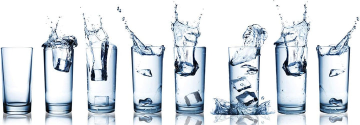 Dimex Küchenrückwand Folie Selbstklebend WASSERSPRITZER IN GLÄSERN 180 x 60 cm | Klebefolie - Dekofo