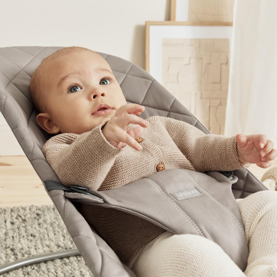 BabyBjörn Babywippe Bliss, Gewebt, Klassische Steppung, Sandgrau Sandgrau Gewebt, Klassische Steppun