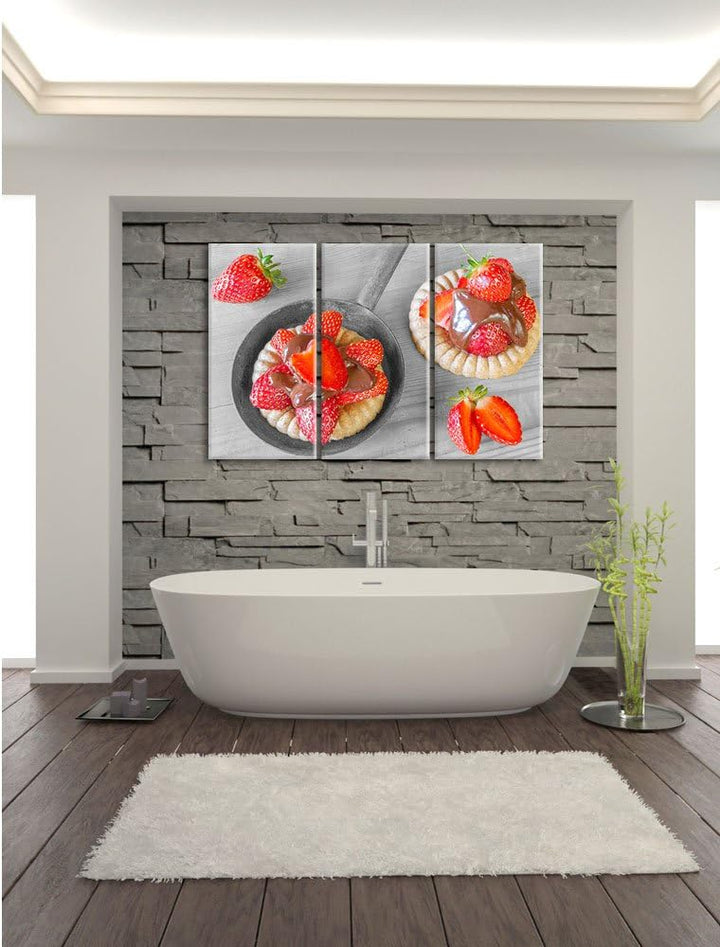 Pixxprint Süsse Erdbeertörtchen / 3-Teilig/Gesamtmass 120cm Leinwandbild bespannt auf Holzrahmen/Wan