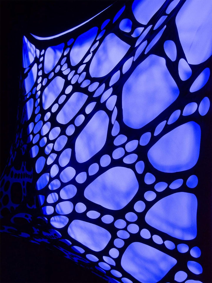 PSYWORK Schwarzlicht Segel Spandex | 3D Neon Spiderweb Black | Weiss | 3 x 3m | UV-aktiv | Leuchtend