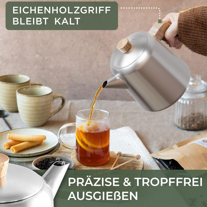 WALDWERK Teekanne mit Stövchen (1,1L) - Edelstahl mit Siebeinsatz - Tropffrei - Griffen aus Eichenho