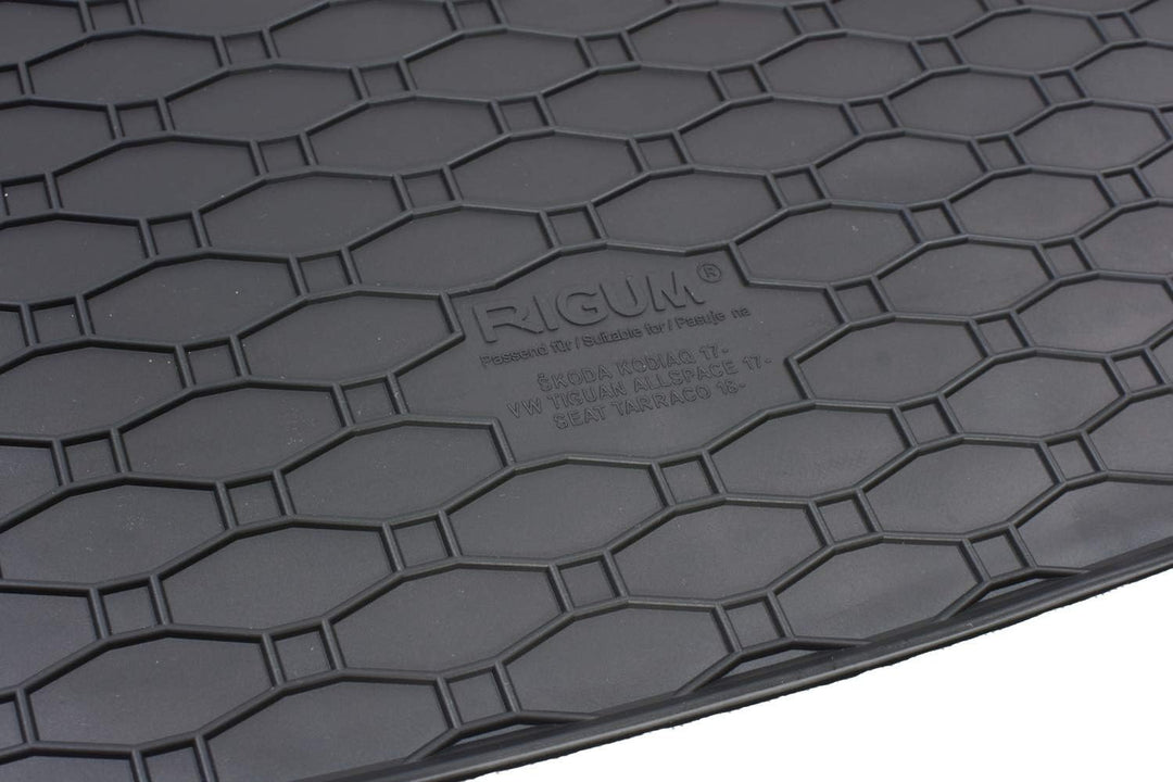 Passgenaue Kofferraumwanne und Gummifussmatten geeignet für Seat Tarraco ab 2018 + Gurtschoner