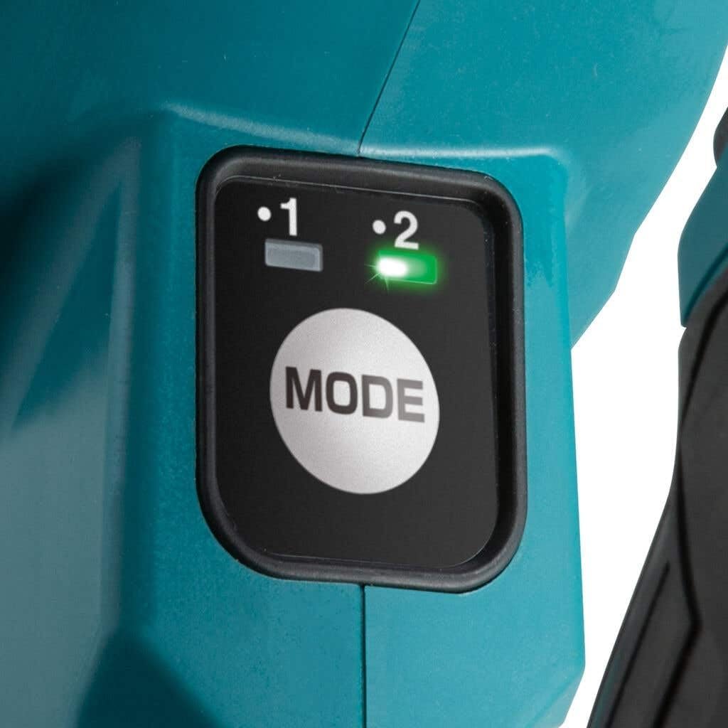 Makita VR004GZ Akku-Betonverdichter 40V max. (ohne Akku, ohne Ladegerät) mit 38-mm-Verdichtervorsatz