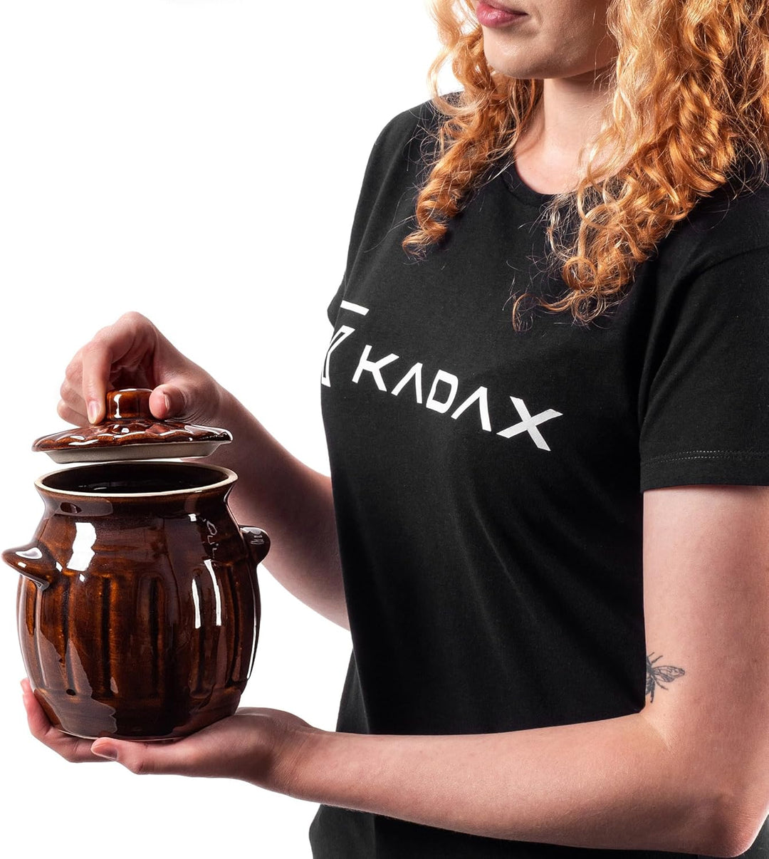 KADAX Steinzeugtopf, Keramiktopf mit Griffen und Deckel, Spülmaschinenfester Steinguttopf, handgemac