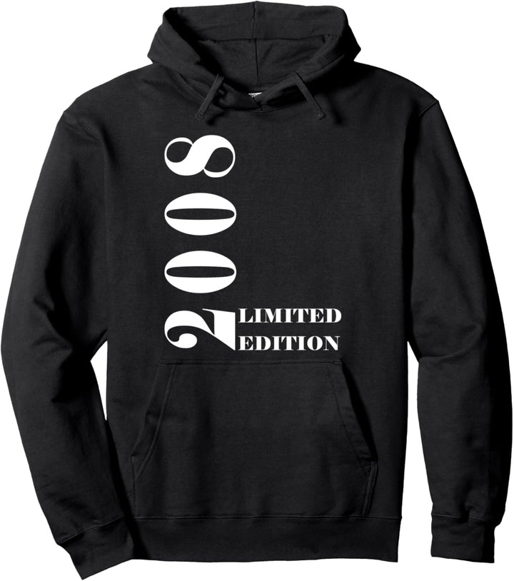 Born in 2008 Vintage Limited Edition Retro Birth Year 2008 Pullover Hoodie