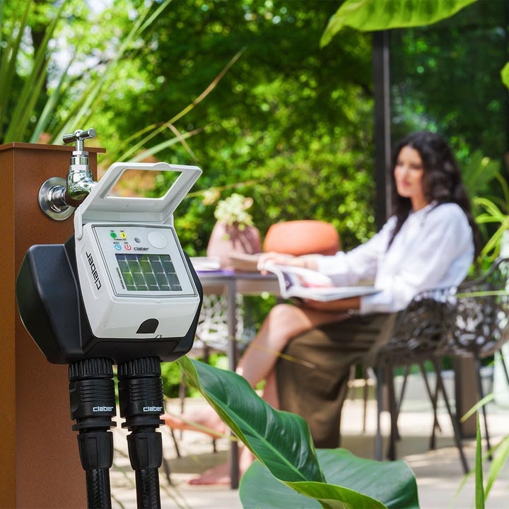 Claber Dual myAquaSolar, Automatischer Zwei-Wege-Bewässerungscomputer mit integriertem Photovoltaikm