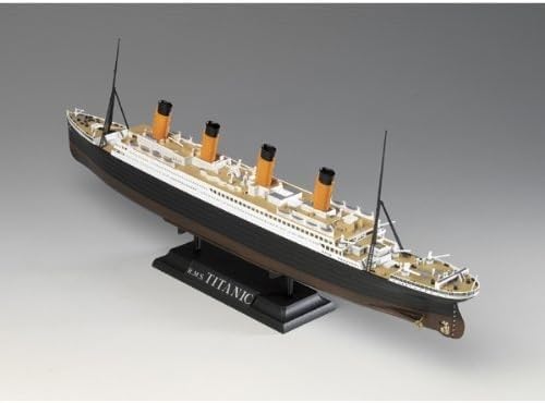 ACADEMY AC14214-1/700 R.M.S Titanic Centenary Anniversary MCP