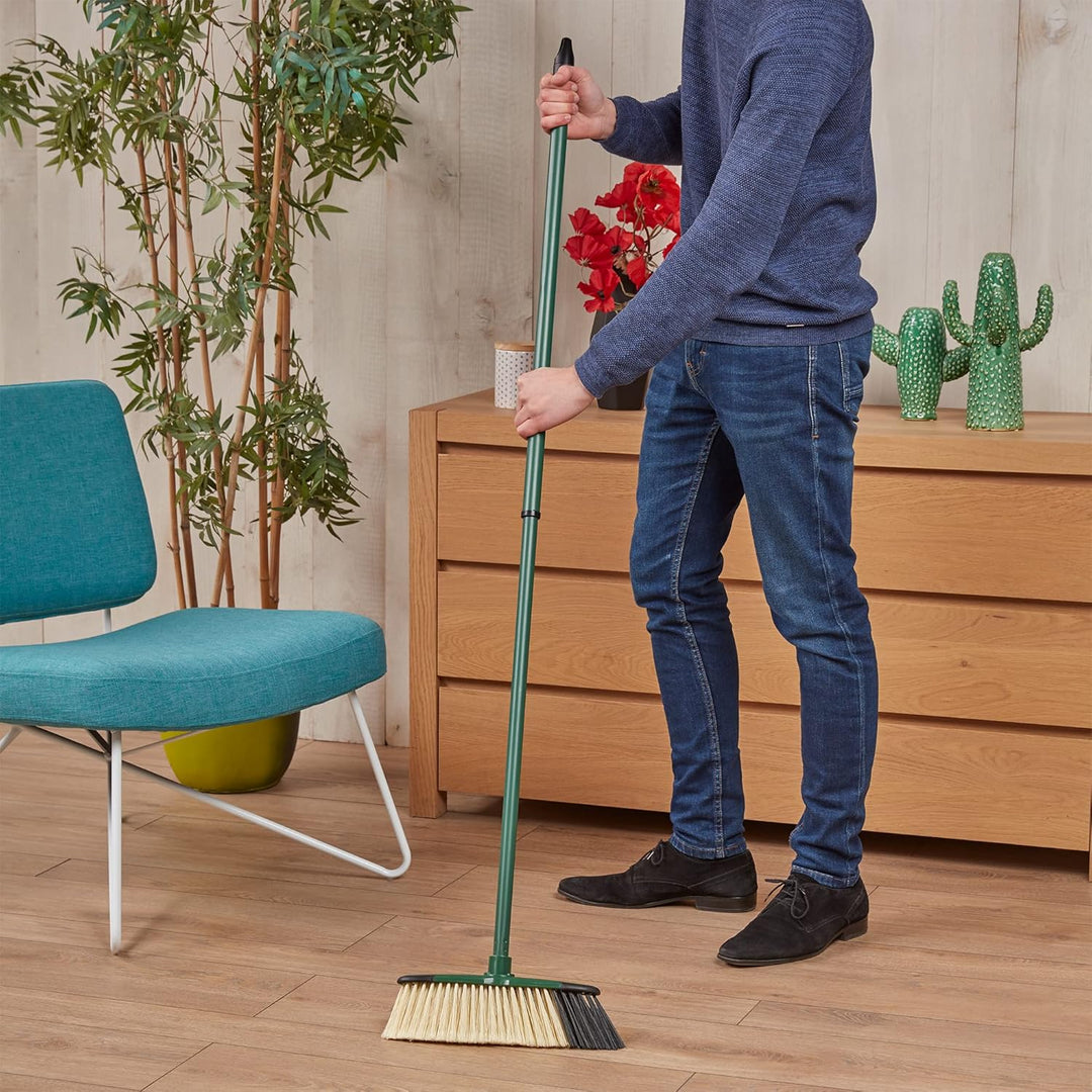 Spontex Eco Green Besen Indoor, für den Innenbereich aus 100% recycelten Materialien, mit Teleskopst
