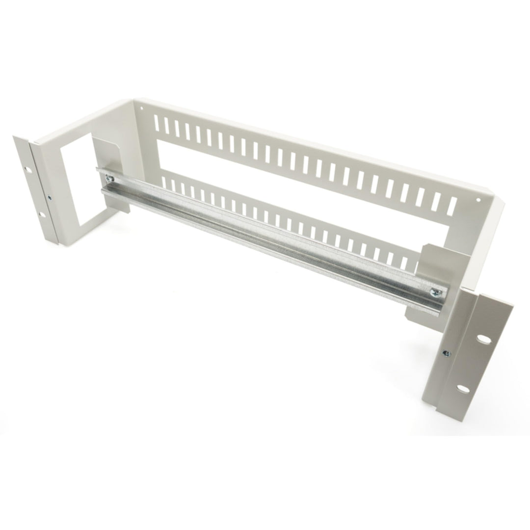 DIGITUS Hutschienenträger 19 Zoll - 3HE - Rückseite mit Kabel-Durchführung - DIN Rail - 390 mm Breit