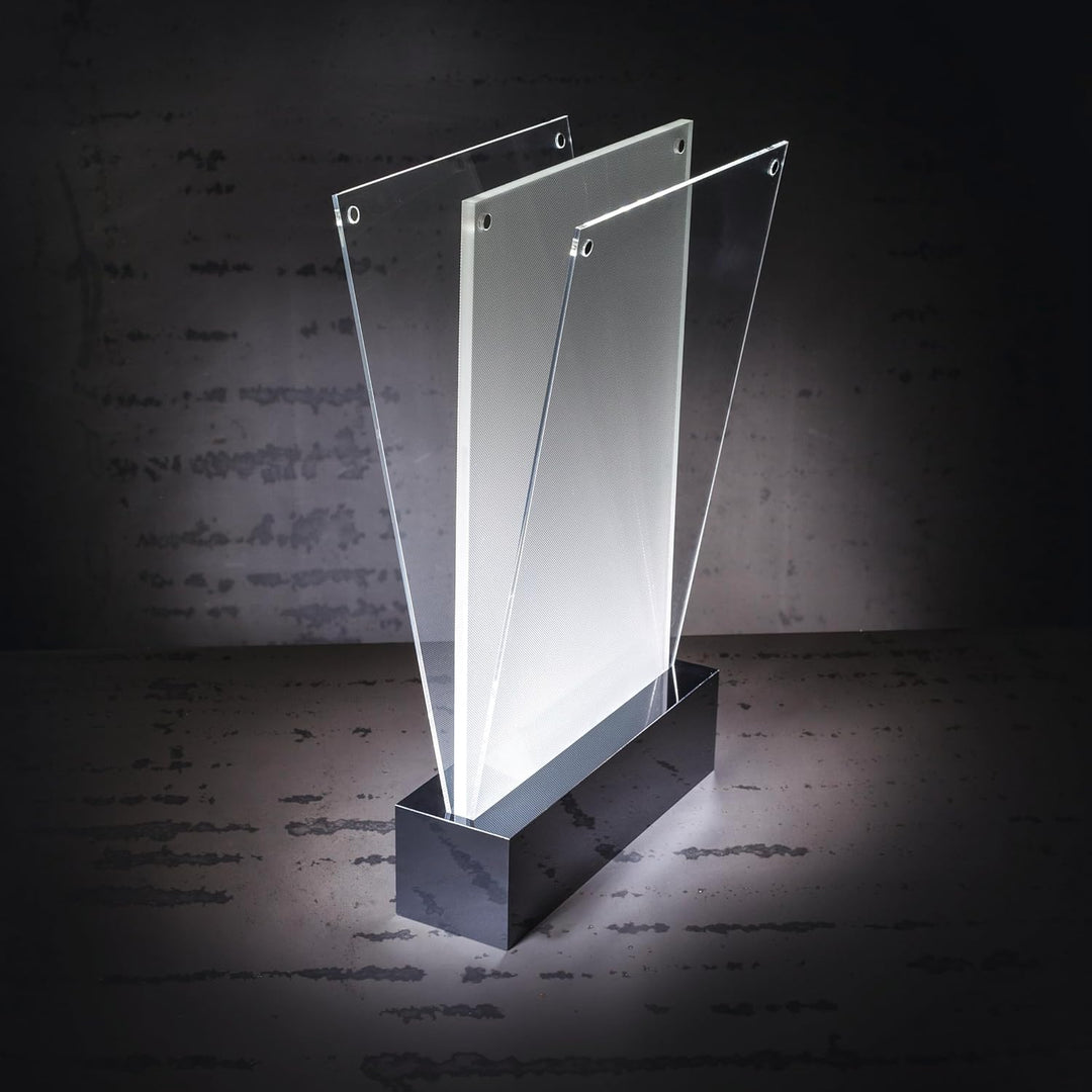 SIGEL TA424 Beleuchtbarer LED-Tischaufsteller für DIN lang, glasklar/schwarz, Acryl, DIN lang