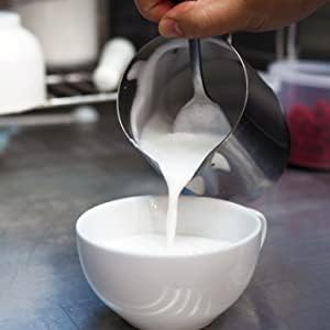 Motta 0901/08 Milchkännchen Europa aus Edelstahl, 1000 ml 33.8-Floz Edelstahl, 33.8-Floz Edelstahl