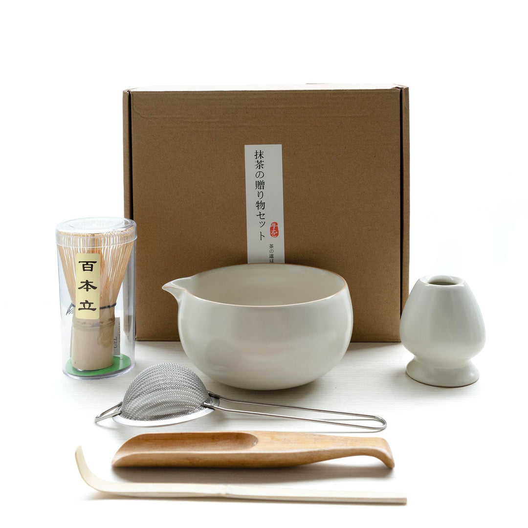 Traditionelles Matcha Set 5-teilig – Matcha-Schale 500ml, Bambusbesen, Besenhalter, Löffel &amp; Sieb –