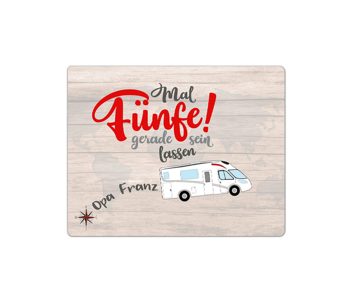 Personalisiertes Vesperbrett für Camper. Camping Frühstücksbrett mit Wohnmobil und Spruch.