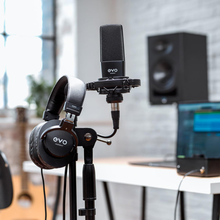 EVO Start Recording Bundle (EVO 4 Audio-Interface, SR1 Grossmembran-Kondensatormikrofon, SR2000 gesc