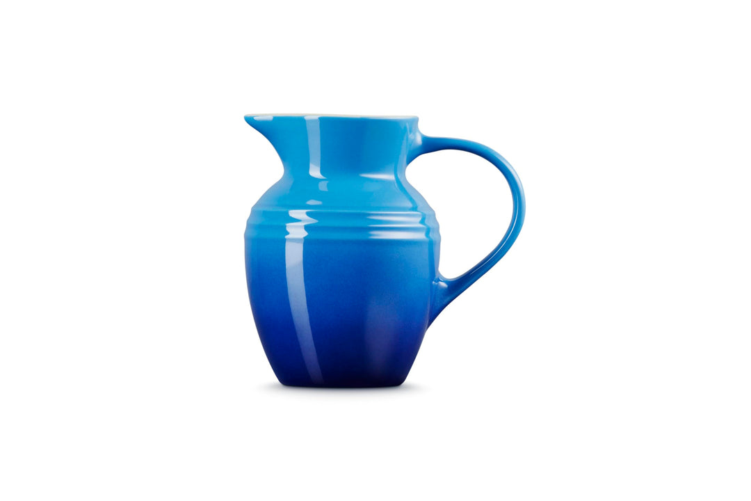 Le Creuset Kleiner Saftkrug Klassik aus Steinzeug, 0,6 L, Azure, 80903062200005, Azure