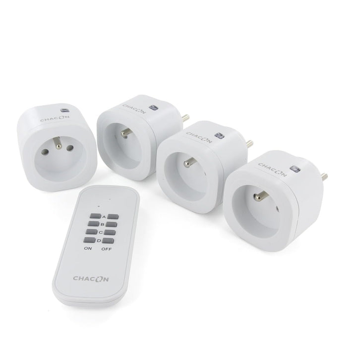 Set mit 4 Mini-Steckdosen On/Off und Fernbedienung