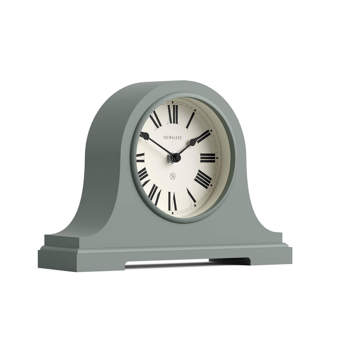 NEWGATE® Broadway Kaminsims Uhr | Klassisches Design des napoleonhutes | Spargel grün | Römische zif