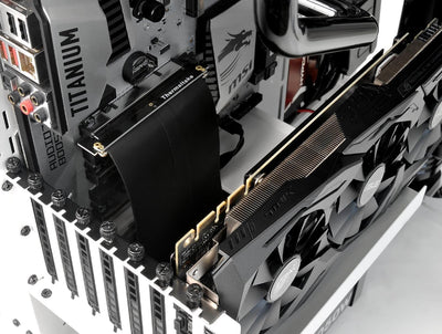 Thermaltake TT Gaming Riser Cable PCI-E 3.0 / 200mm