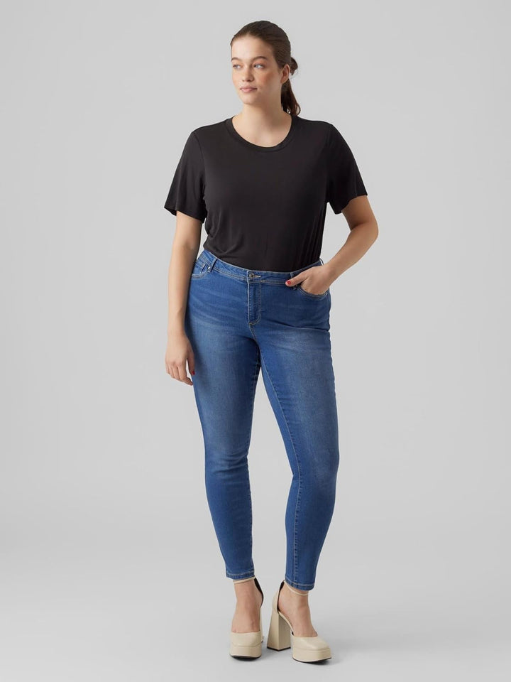 VERO Moda Curve Damen Jeans Vmfanya Slim Jeans Vi3312 Ga Cur Noos 50W / 32L Medium Blue Denim, 50W /