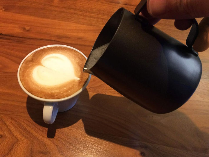 scarlet espresso | Milchkännchen »L'Art Modern Anthrazit« für Latte Art oder Cappuccino; aus 18/10 E
