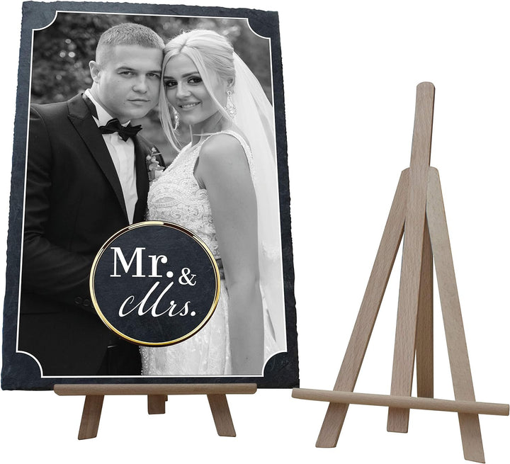 wandmotiv24 Schiefertafel Hochzeit Mr. & Mrs. mit Staffelei, Personalisierbar Digitaldruck Schwarzwe