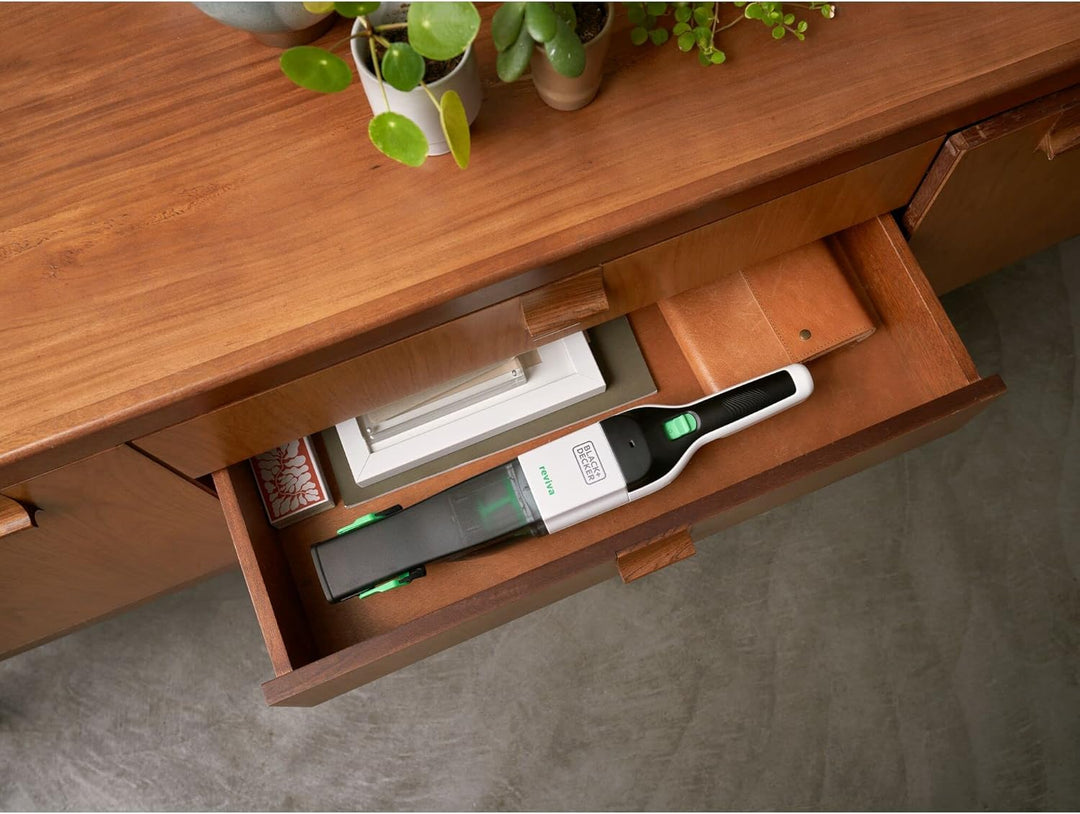 BLACK+DECKER reviva Akku-Handstaubsauger (7,2V, 2.0Ah, nachhaltiges Gehäuse aus 50V% recyceltem Plas