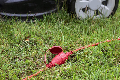 Meister Schutzkontakt-Verlängerung - 10 m Kabel - rot - Gummischlauchleitung - IP44 Aussenbereich /