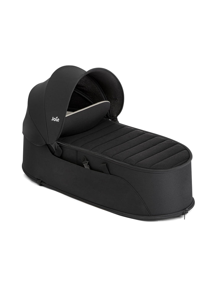 Joie Softtragetasche – Leichte Babytragetasche mit Flacher Liegeposition, Abnehmbarer Sonnenblende &