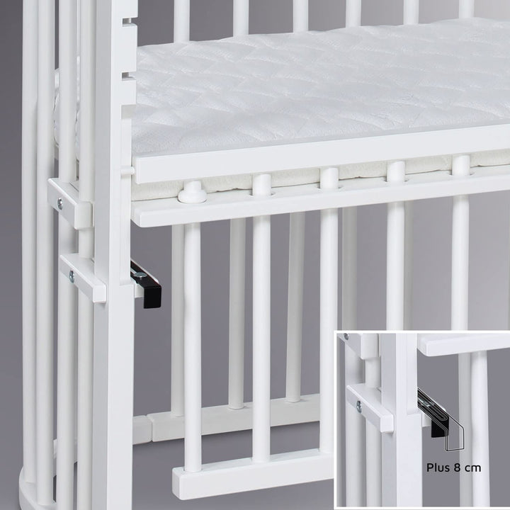 babybay Maxi Comfort Plus Beistellbett, weiss lackiert mit Matratze Classic Cotton Soft Weiss Lackie