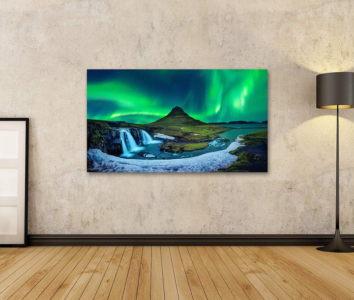 islandburner Bild auf Leinwand Nordlicht Aurora Borealis Kirkjufell Island Berge Winter Bilder Wandb