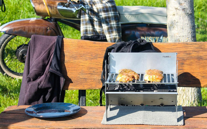 FENNEK Grill light | Mobiler und steckbarer Holzkohle-Grill aus Edelstahl für Camping, Trekking, Van