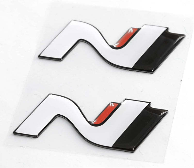 Hyundai 9999Z057168 Schriftzug N-Logo Batch Emblem, 2-teilig, Weiss