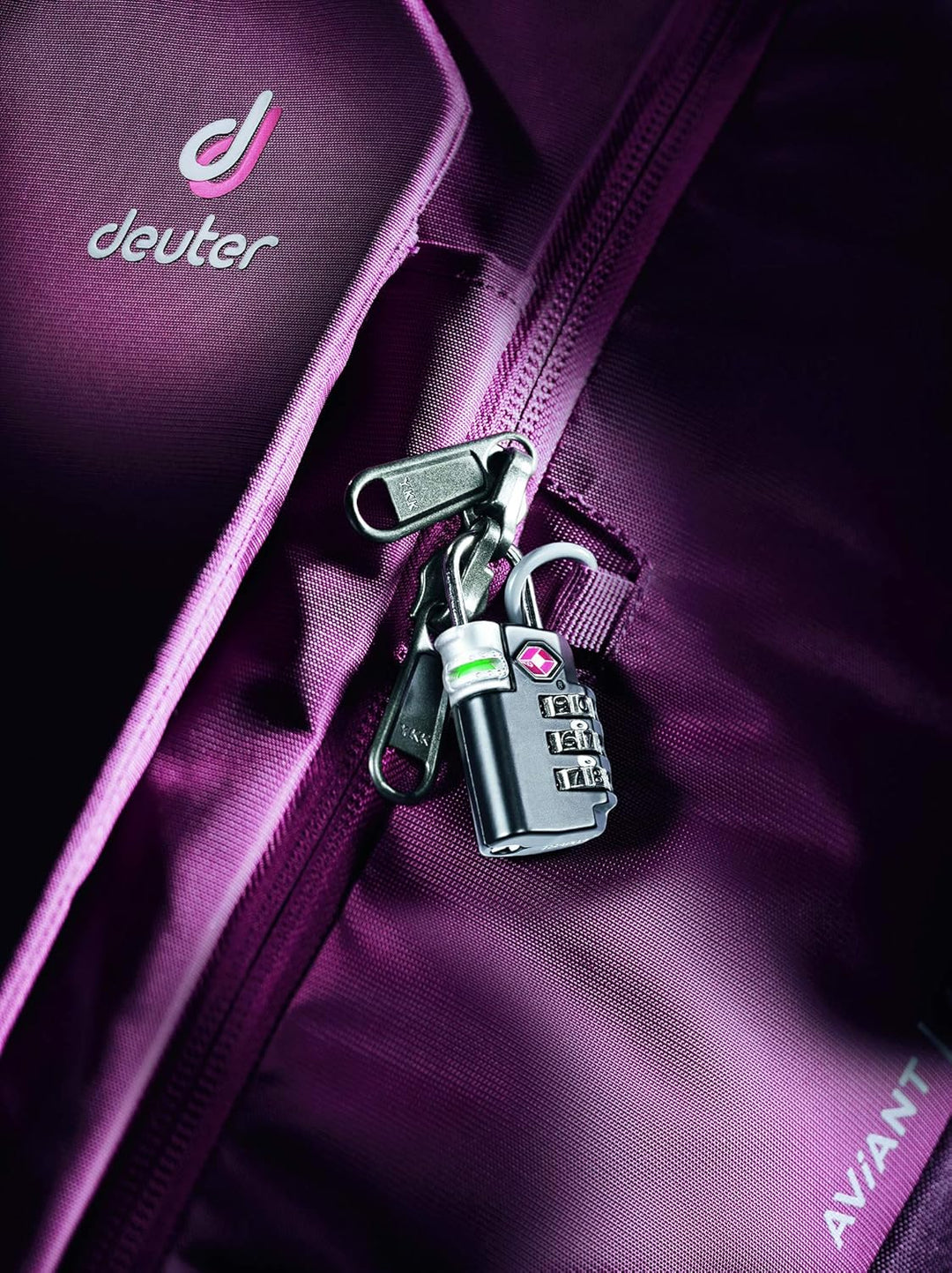 Deuter AViANT Access Pro 70 Reiserucksack mit Daypack Schwarz, Schwarz