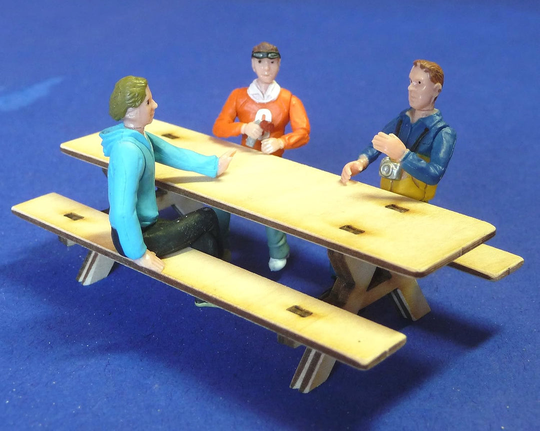 Slotcar BIERTISCH-GARNITUREN 6er Set in 1:32 für Carrera Figuren TOP DEKO