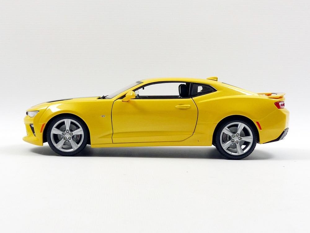 Maisto 31689Y Chevrolet Camaro SS – 2016 – Skala 1/18 – Gelb