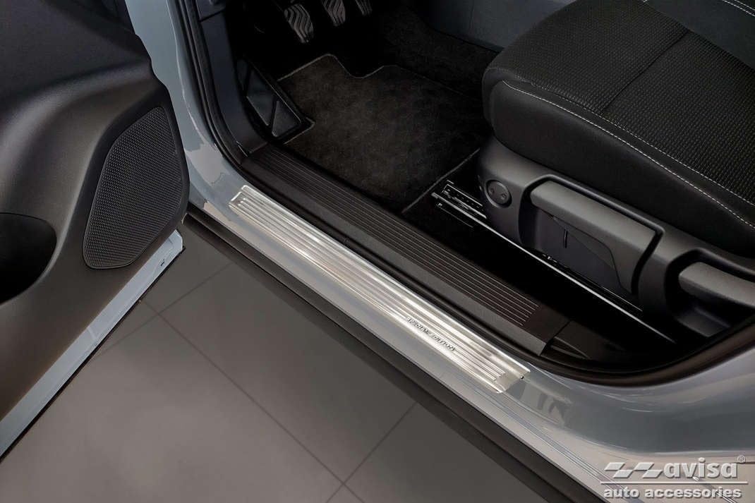 Avisa Silver INOX Door sill Protectors Compatible with Nissan Qashqai III 2021- - 'Special Edition'
