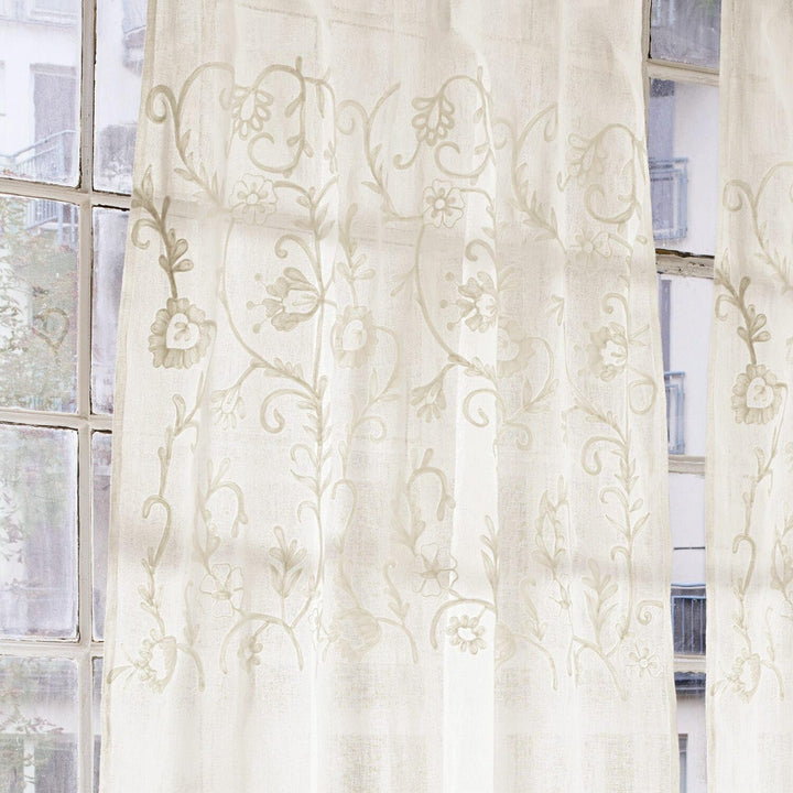 Loberon® Gardine Judie, Leinen, mit zarter Stickerei, romantischer Look, Befestigung durch dekorativ
