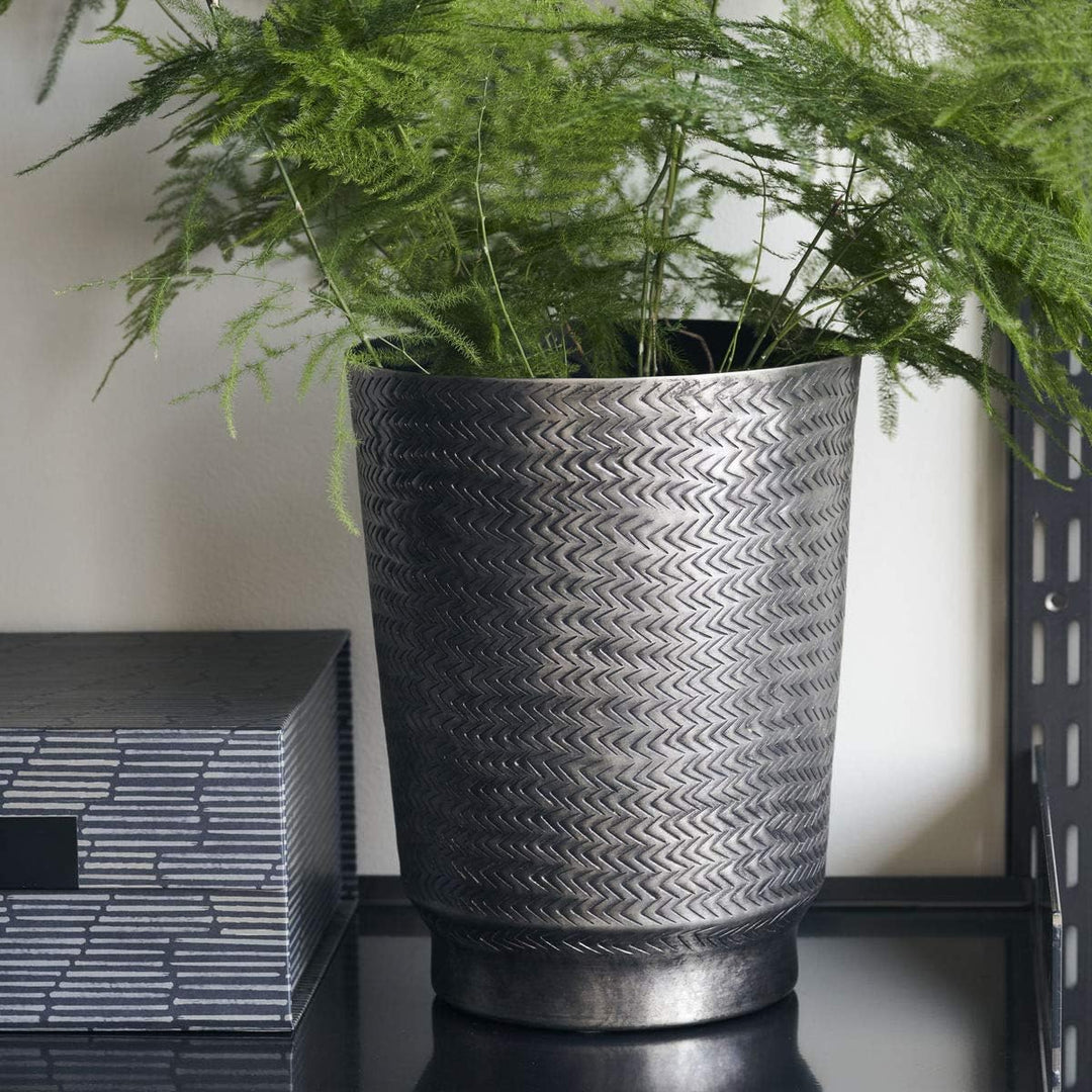 House Doctor 211230500, Blumenkasten, Oli, Mattschwarzes Finish, Aluminium
