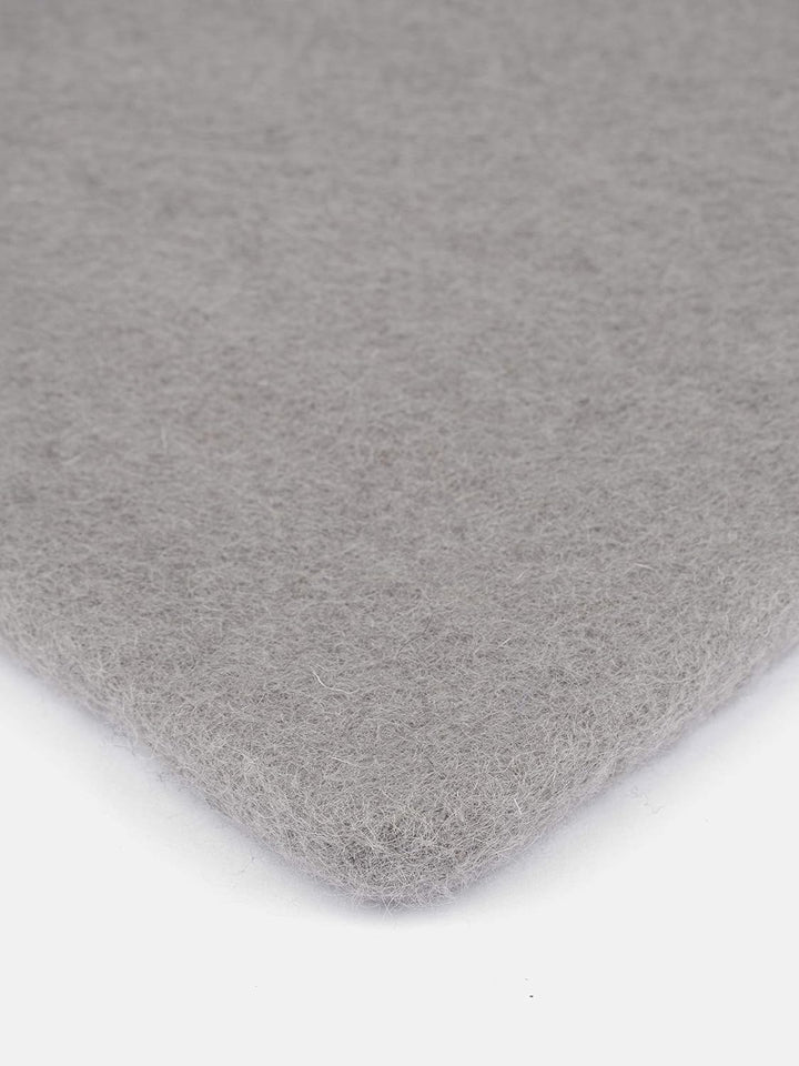 myfelt Flache Filz Sitzauflage, Filz Stuhlauflage - Luis - quadratisch, 36x36 cm, Grau, Grau