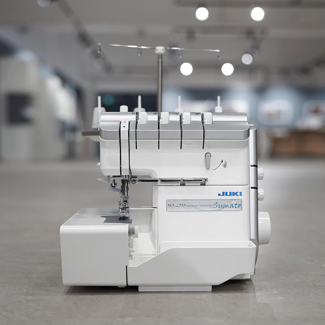 Juki MO-2500 Sumato 4/3/2 Overlock-Nähmaschine mit Lufteinfädelung